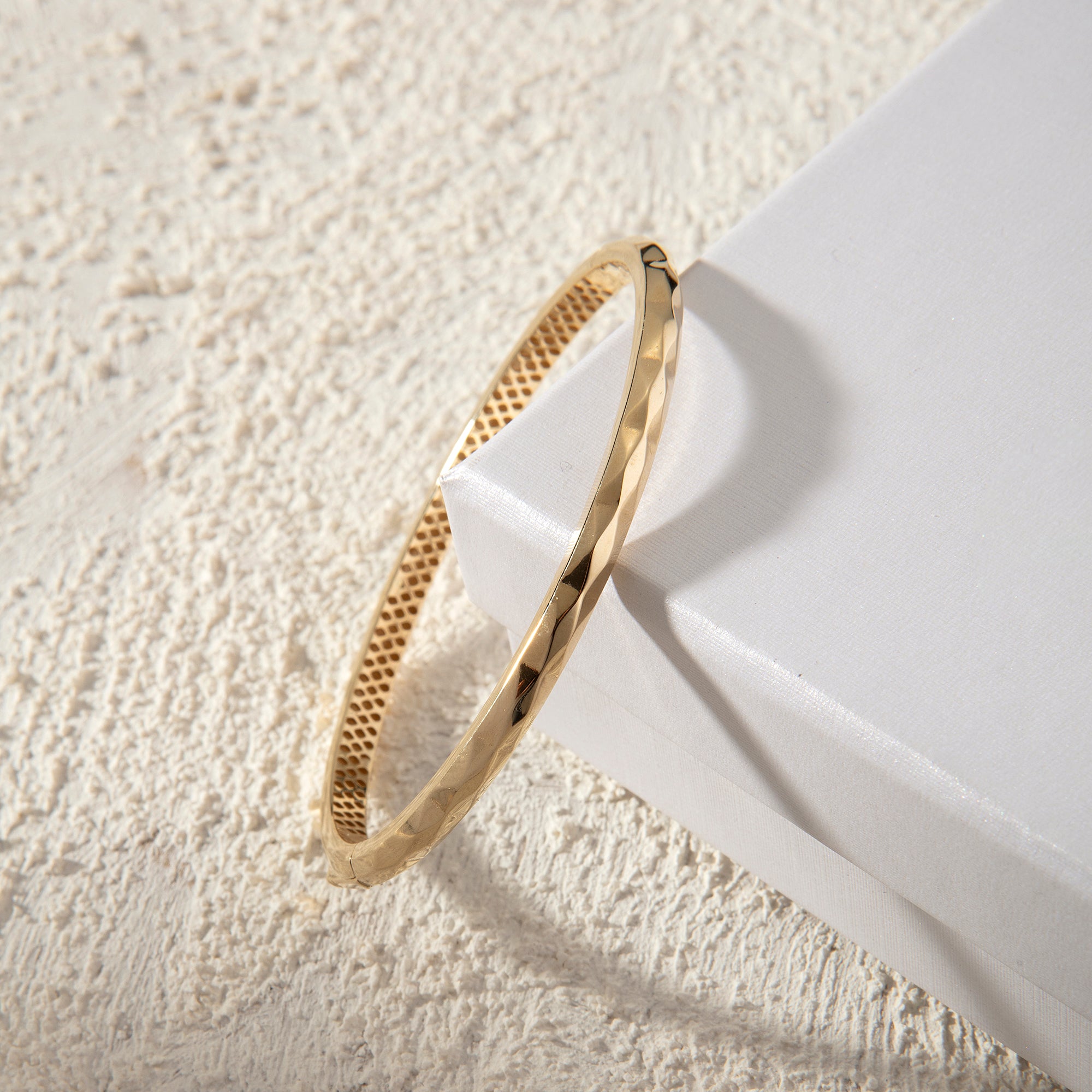 Faceted Stackable Bangle in solid 14K and 18K gold — Kavseyn