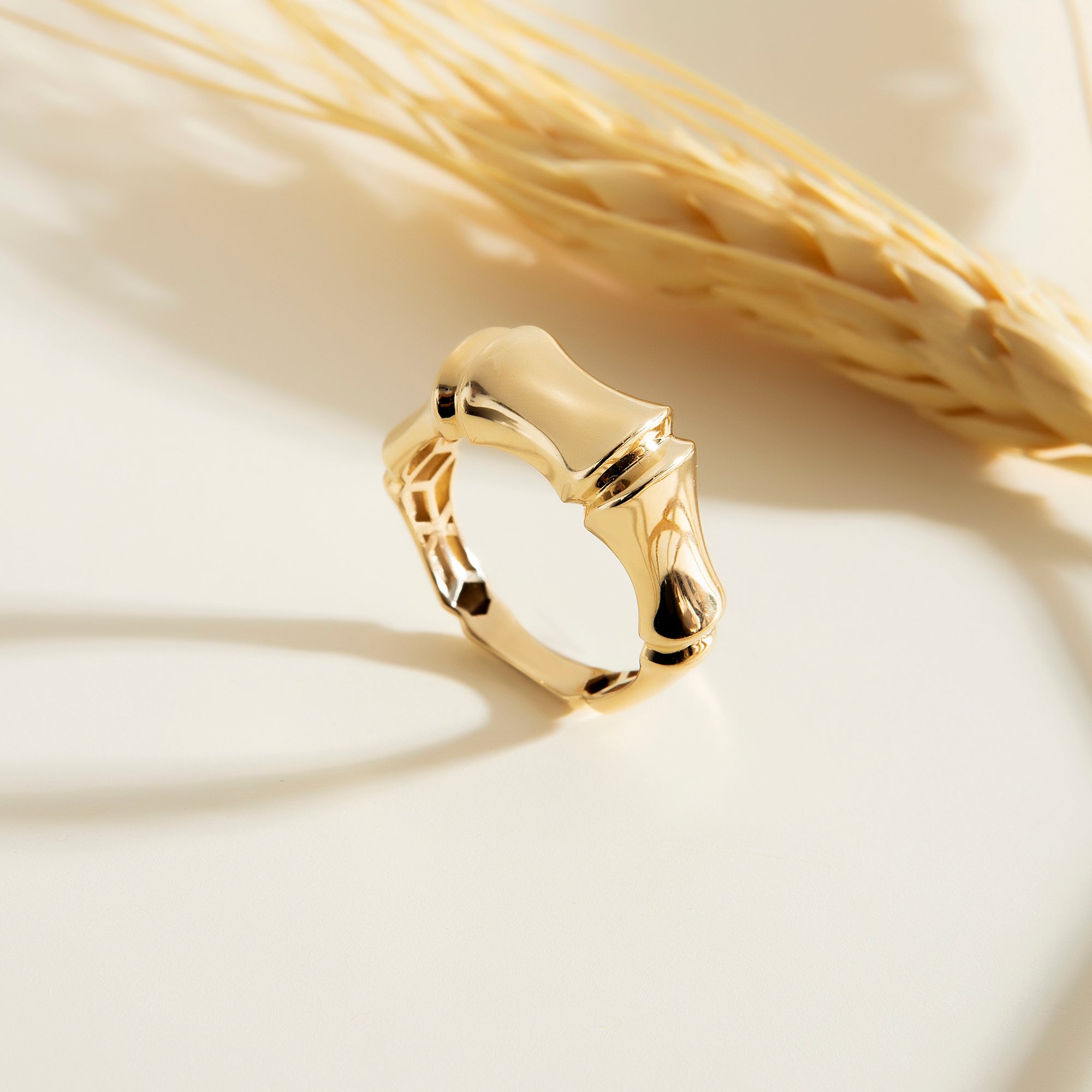 Bamboo-textured stackable ring in solid 14K & 18K gold — Kavseyn