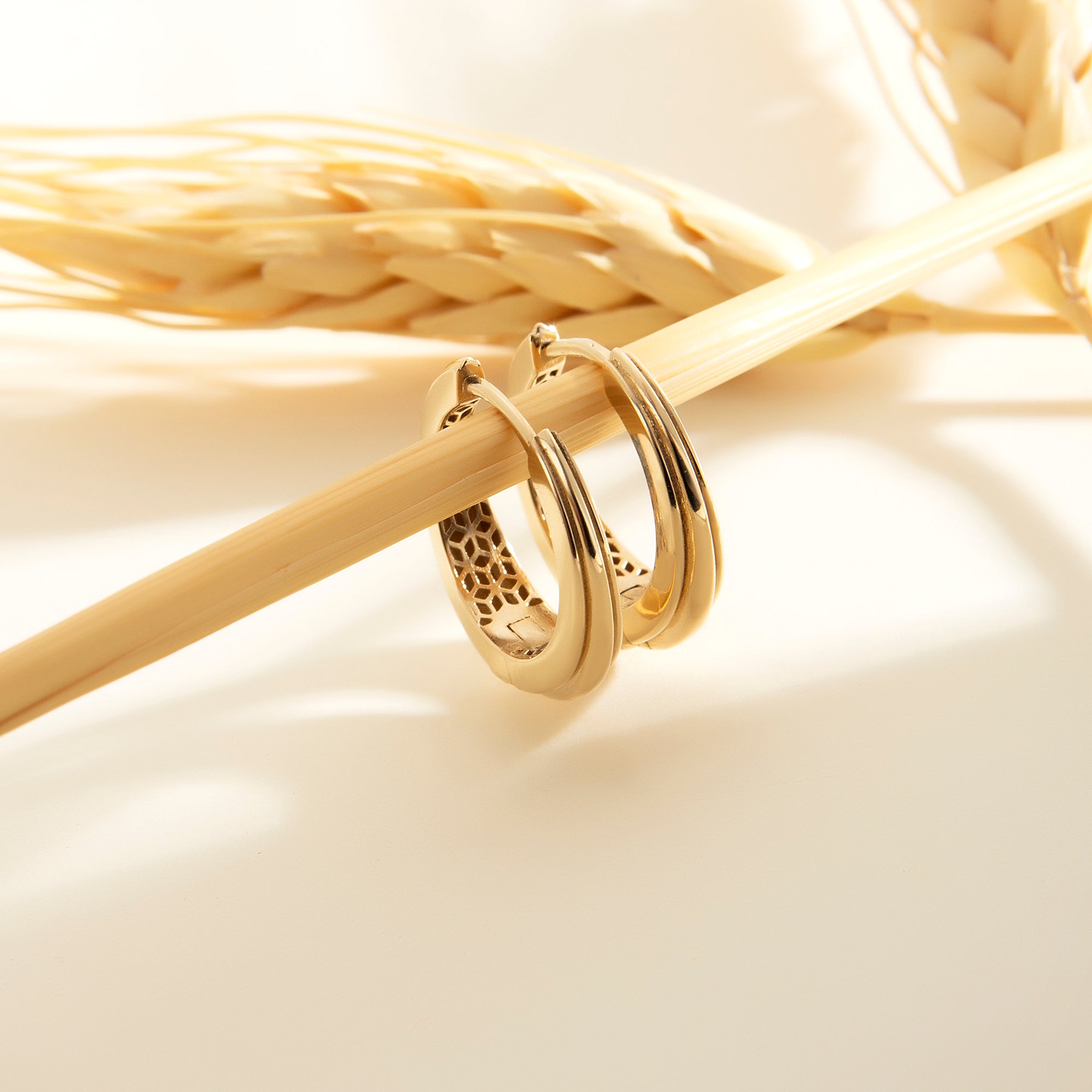 Chunky double huggie hoop earrings in solid 14K & 18K gold — Kavseyn