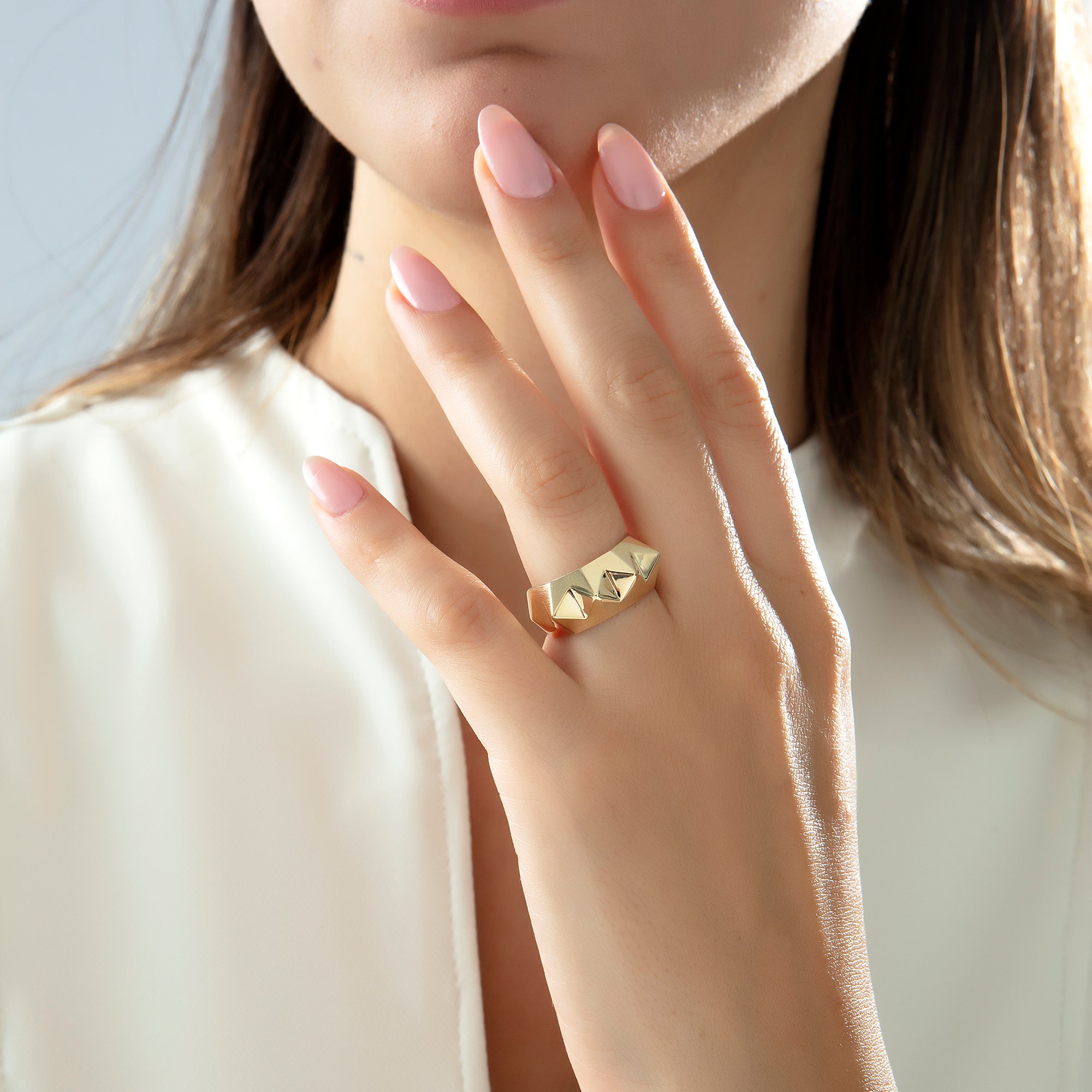 Bold pyramid stud ring in gold, detail view — Kavseyn
