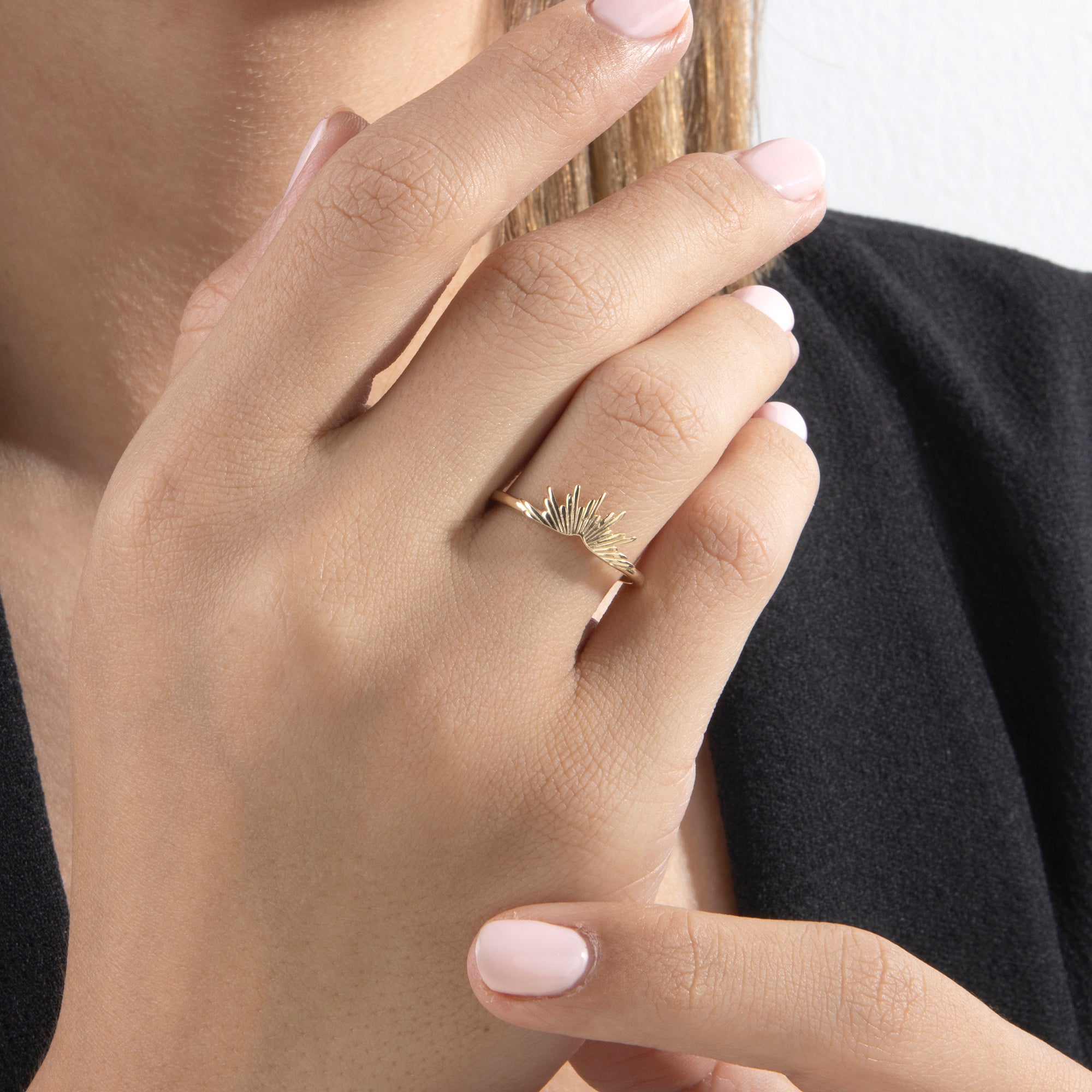 Sunburst statement ring in solid 14K & 18K gold — Kavseyn