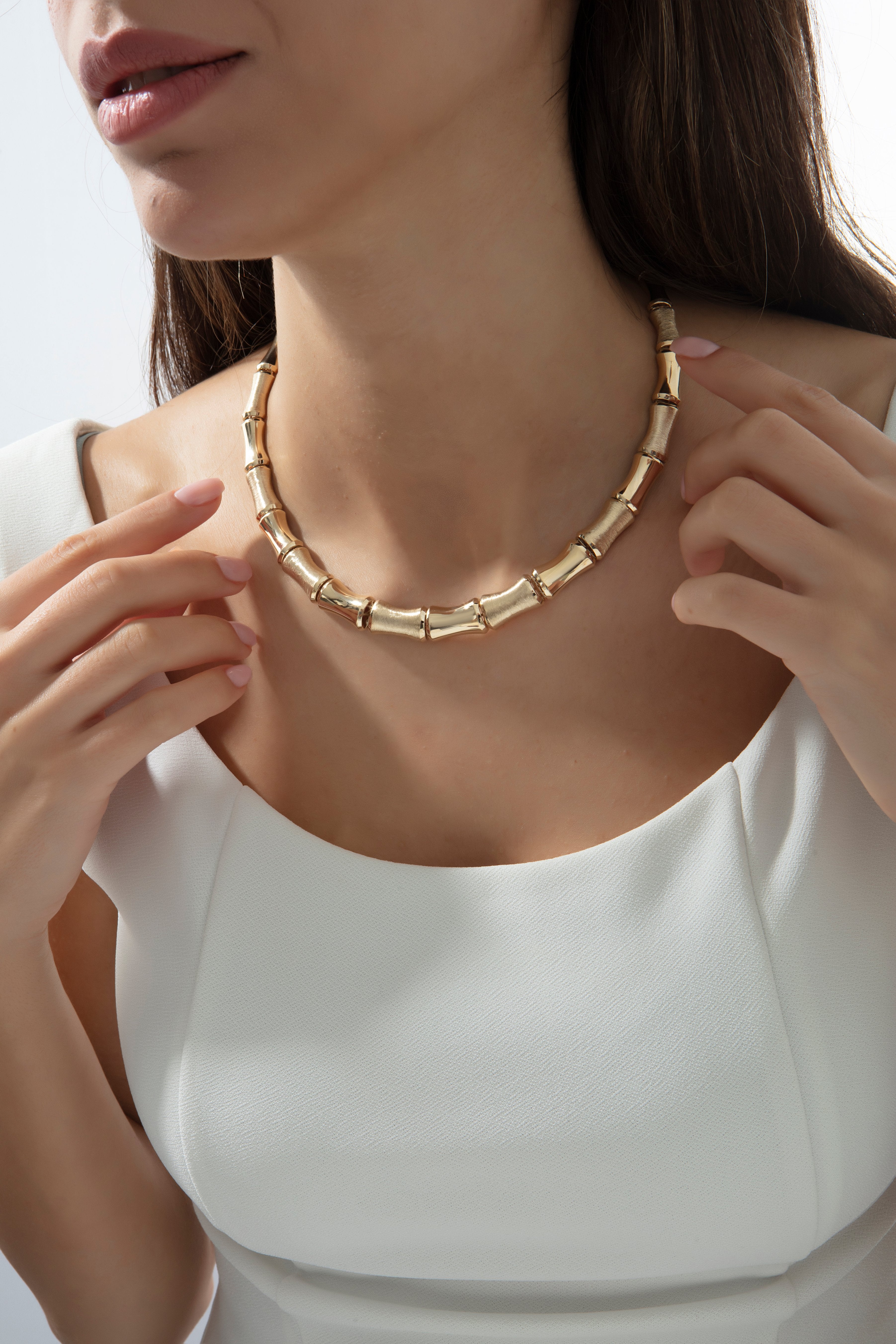 Bamboo collar necklace in solid 14K & 18K gold — Kavseyn