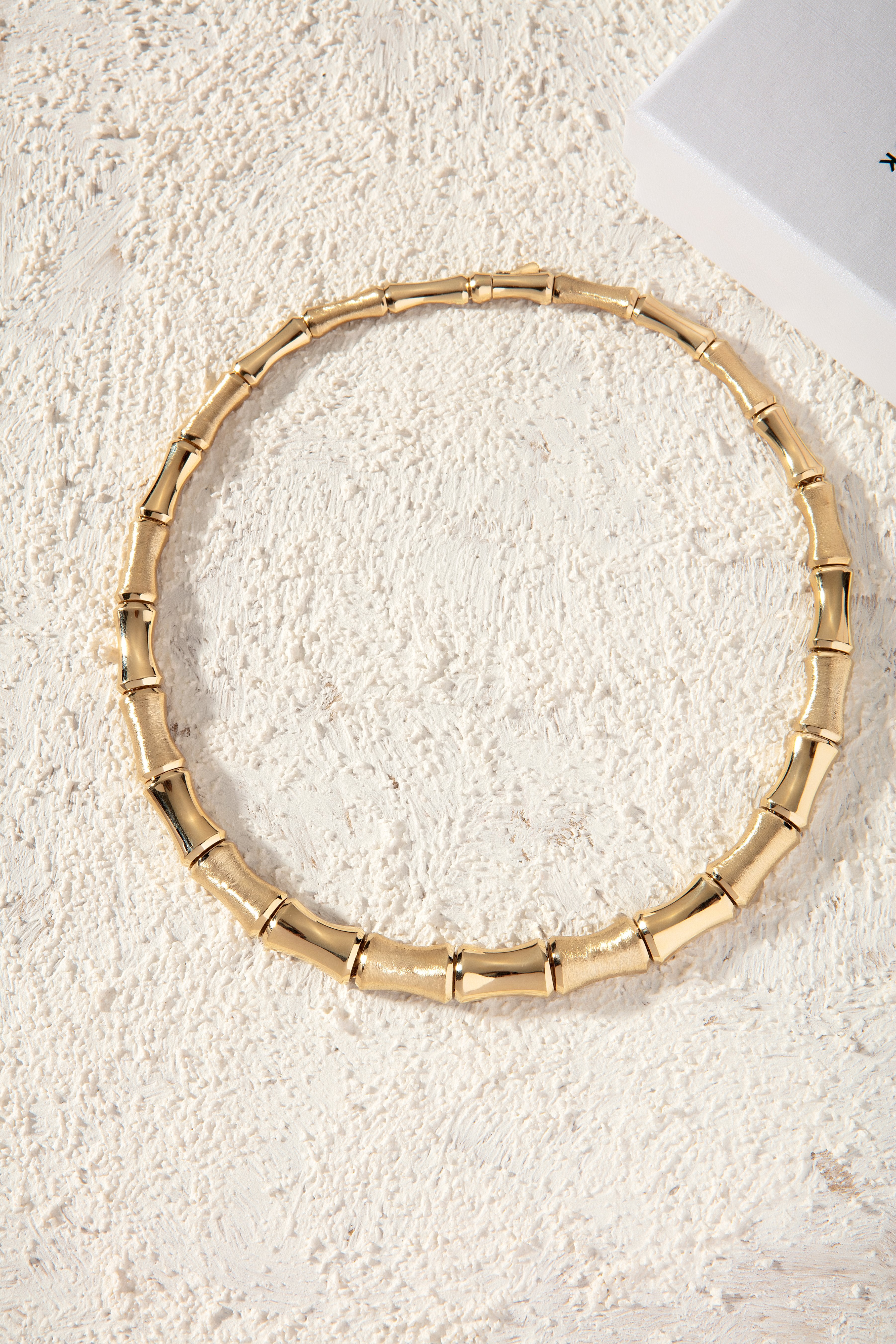Bamboo collar necklace in solid 14K & 18K gold — Kavseyn