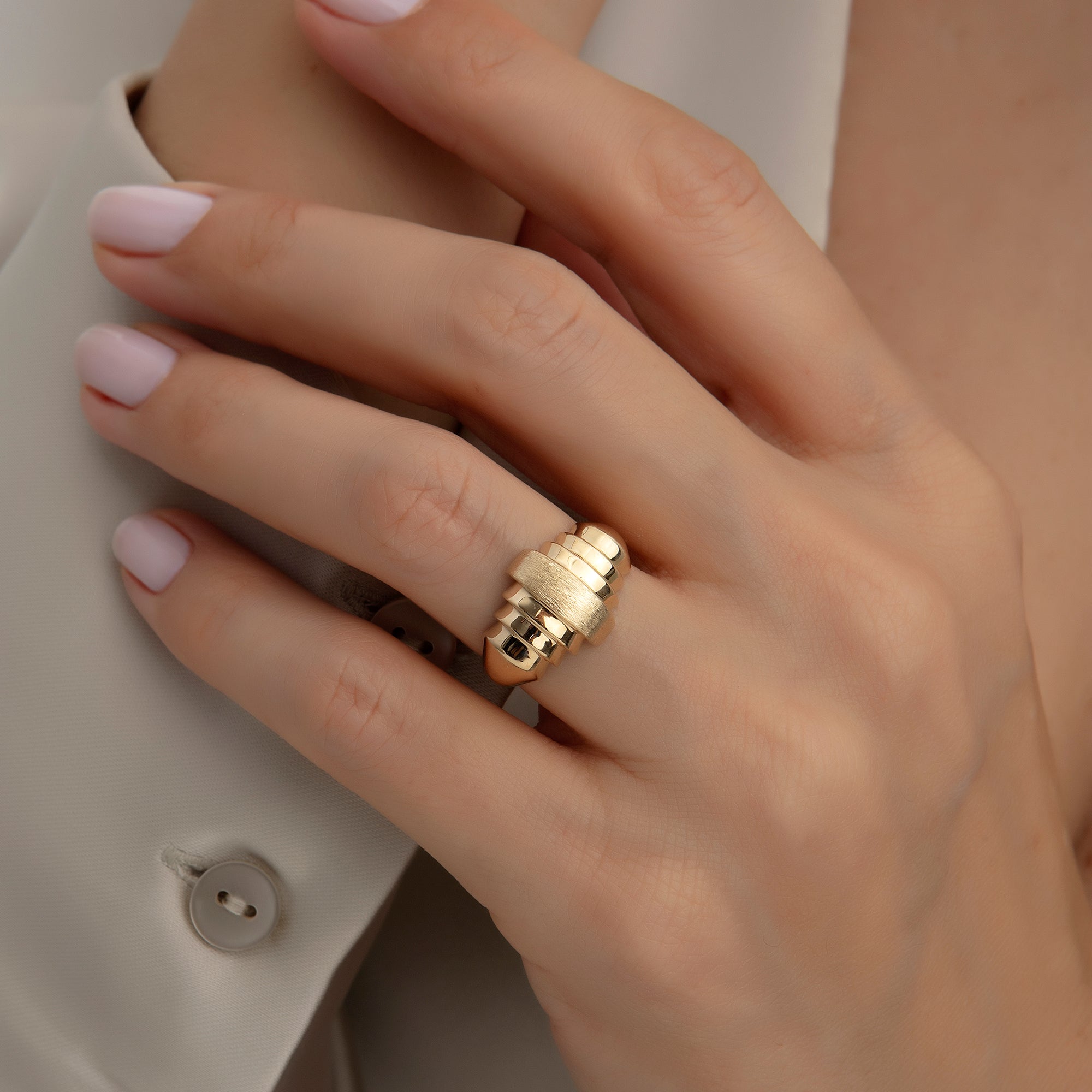 Stepped dome ring in solid 14K & 18K gold — Kavseyn