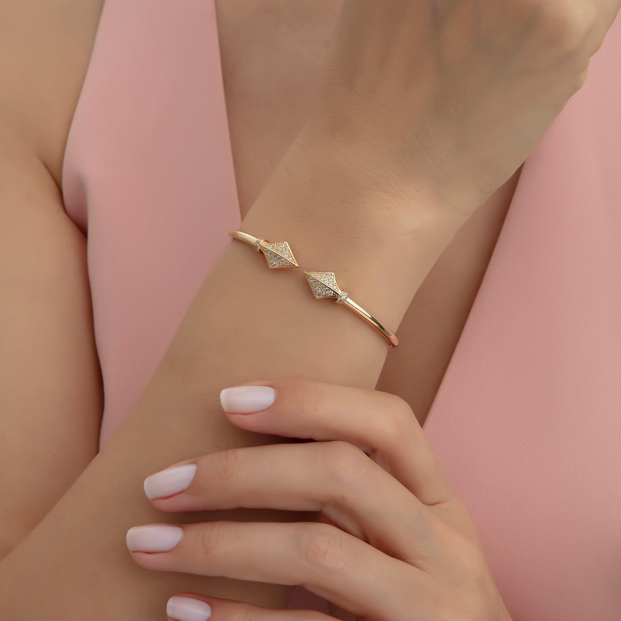 Pavé cubic zirconia arrow cuff bracelet in solid 14K & 18K gold — Kavseyn