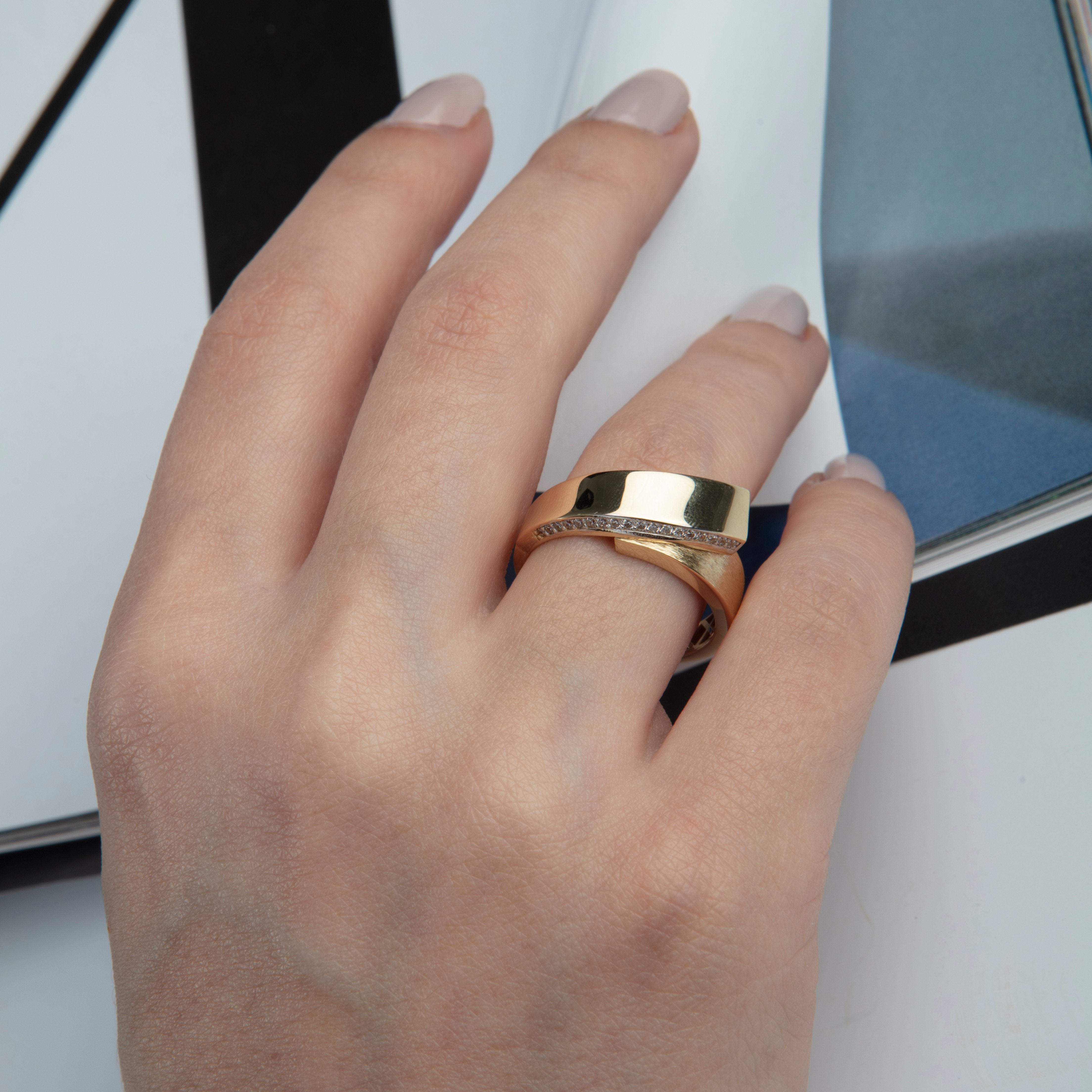 Pavé cubic zirconia bypass ring in solid 14K & 18K gold — Kavseyn