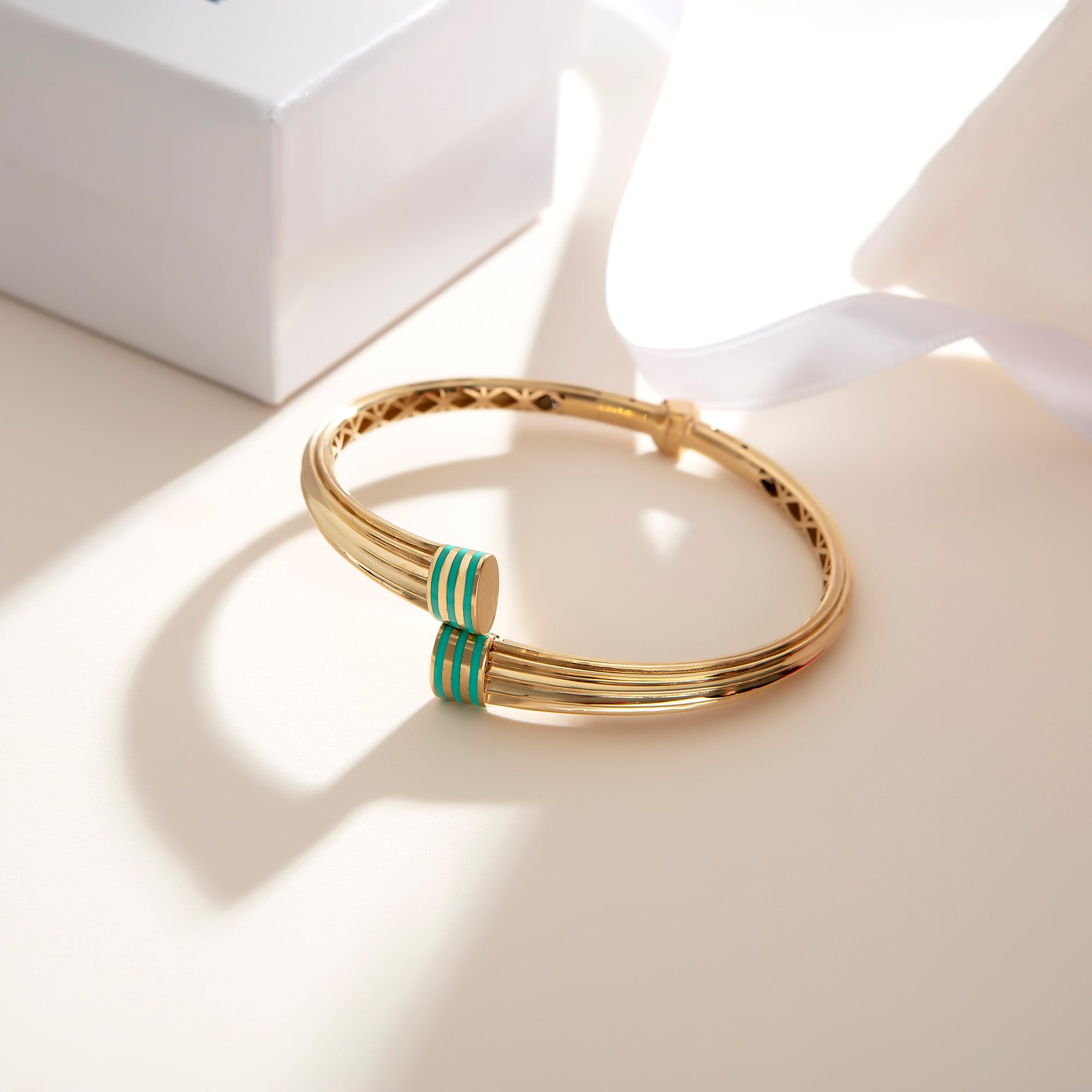 Coral enamel ribbed bangle in solid 14K & 18K gold — Kavseyn