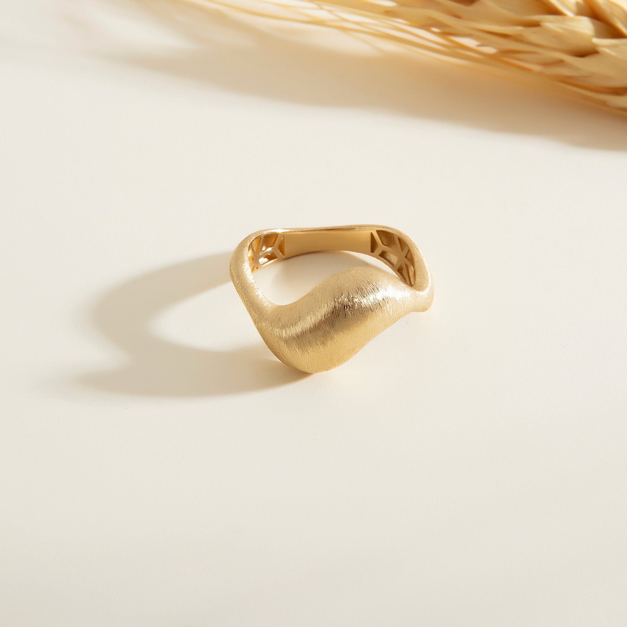 Carved wave signet ring in solid 14K & 18K gold — Kavseyn