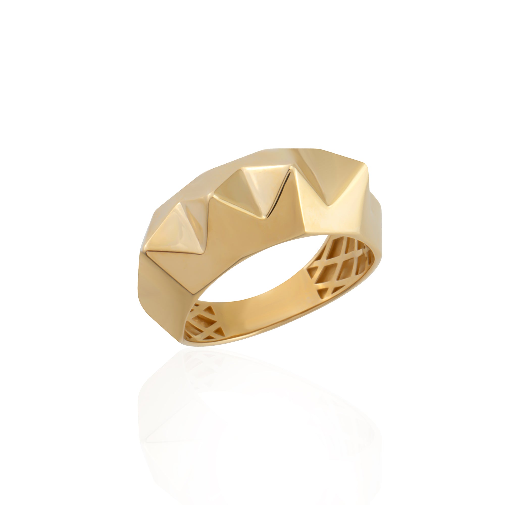Bold pyramid stud ring side view in solid gold — Kavseyn
