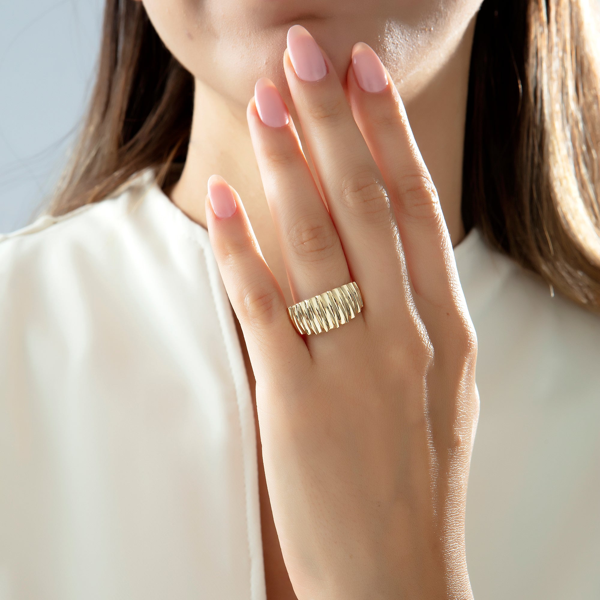 Shrimp dome ring in solid 14K & 18K gold — Kavseyn