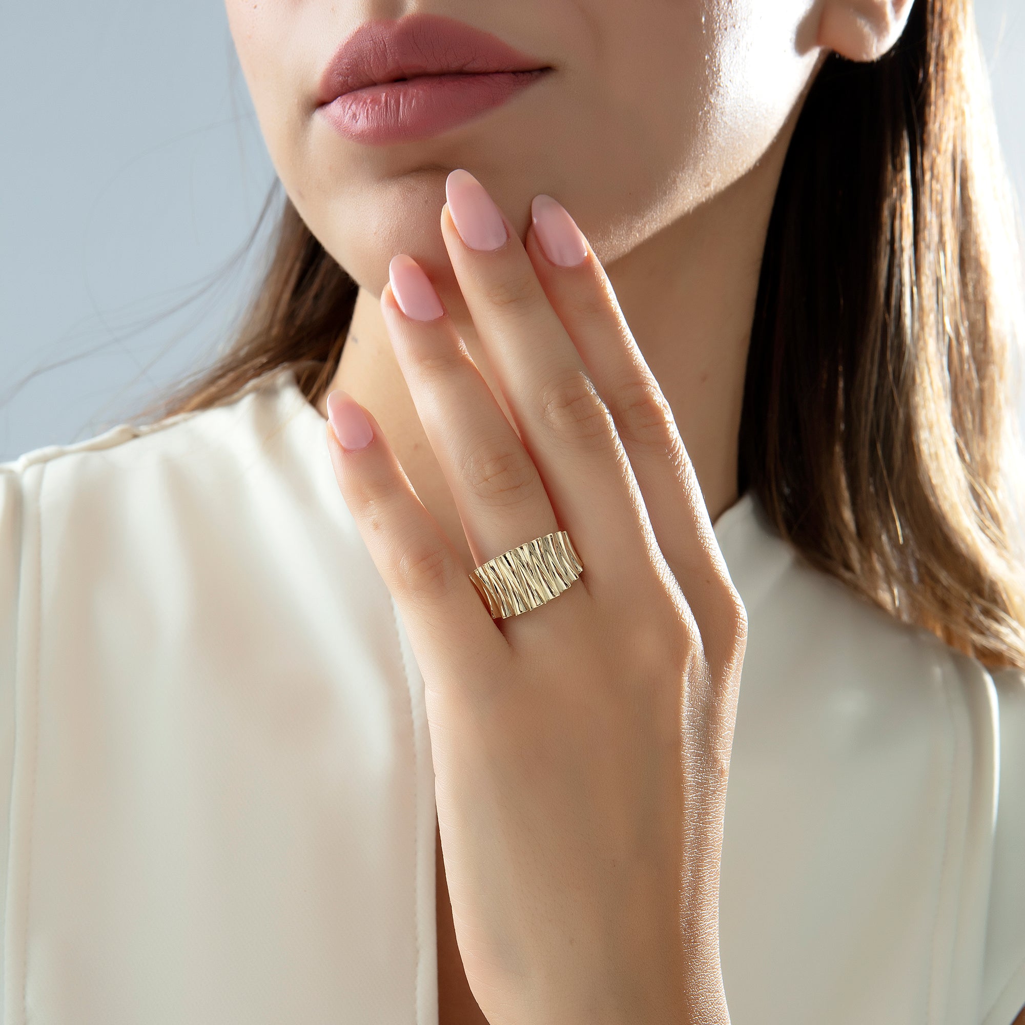 Zigzag band ring in solid 14K & 18K gold — Kavseyn