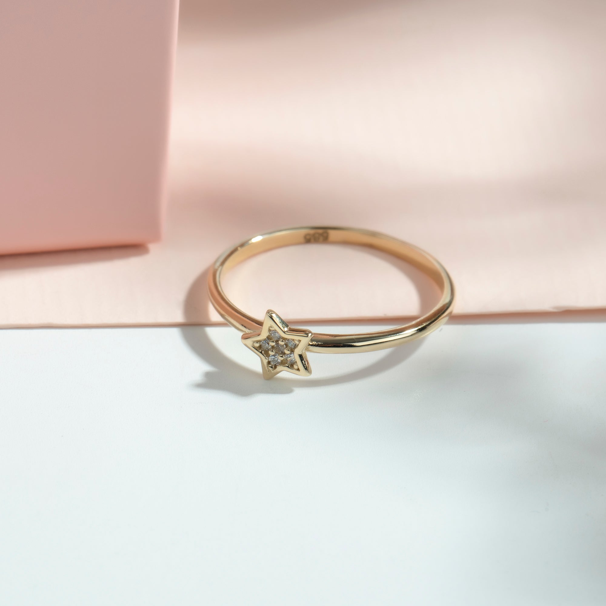 Pavé cubic zirconia star ring in solid 14K & 18K gold — Kavseyn
