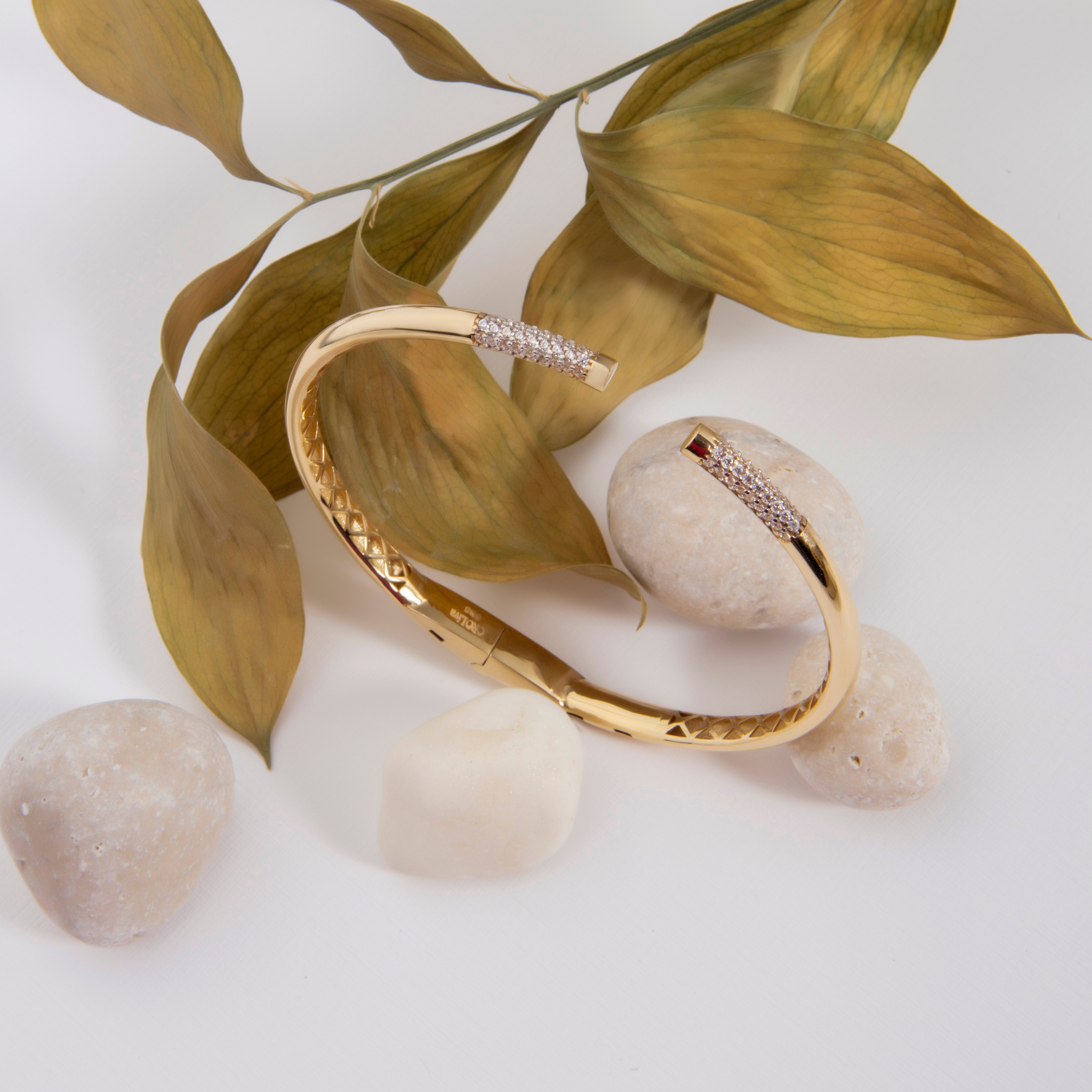 Pavé cubic zirconia tip open cuff bracelet in solid 14K & 18K gold — Kavseyn