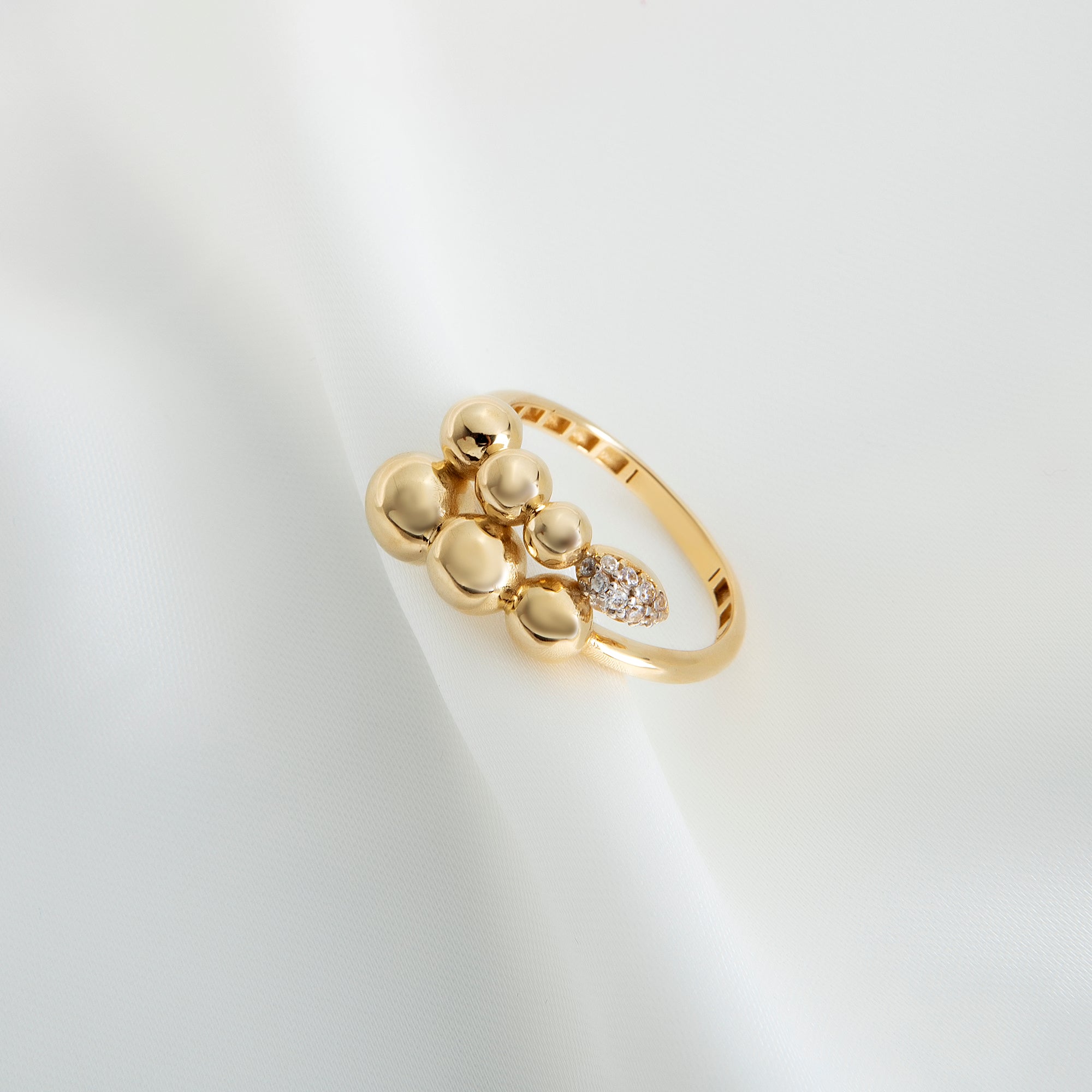 Bubble cluster cubic zirconia ring in solid 14K & 18K gold — Kavseyn