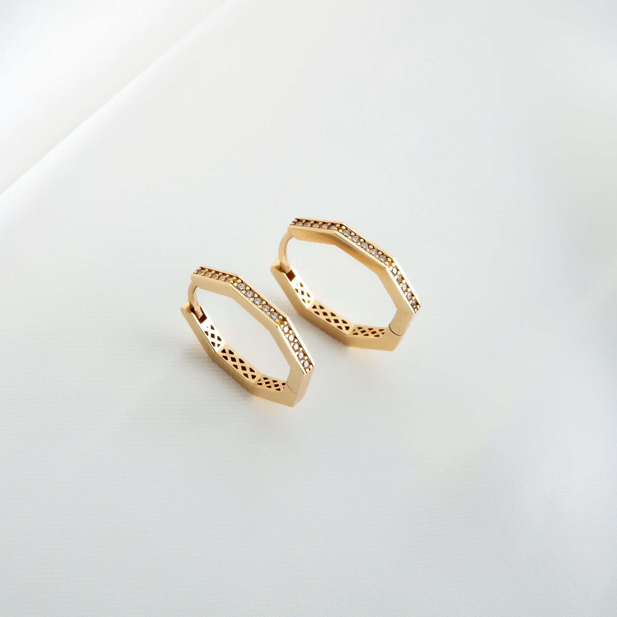 Pavé cubic zirconia octagon hoop earrings in solid 14K & 18K gold — Kavseyn