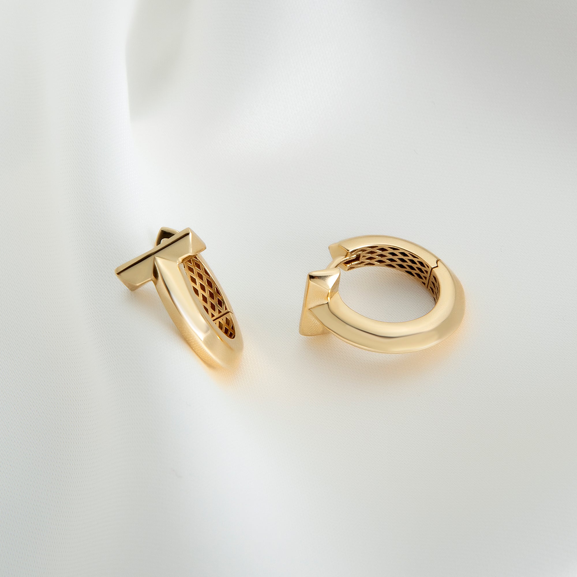 T-bar huggie hoop earrings in solid 14K & 18K gold — Kavseyn