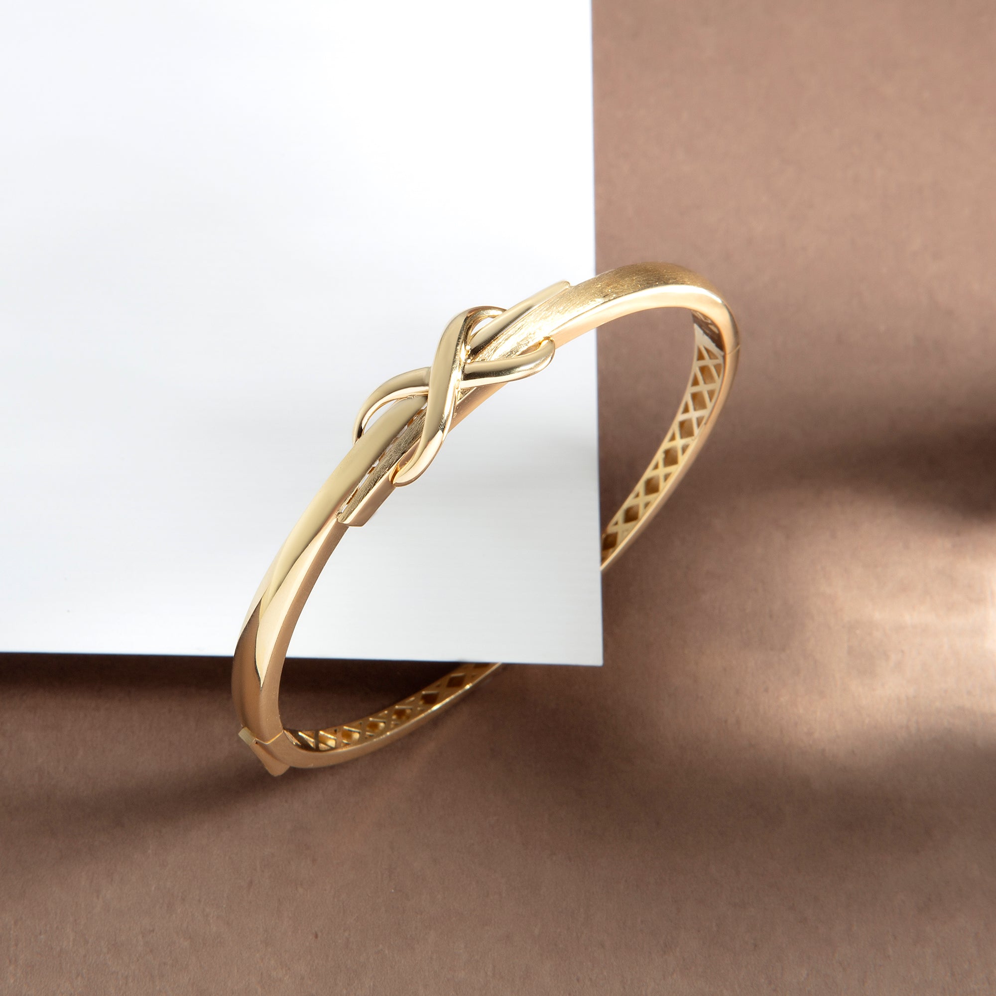 Infinity knot bangle bracelet in solid 14K & 18K gold — Kavseyn