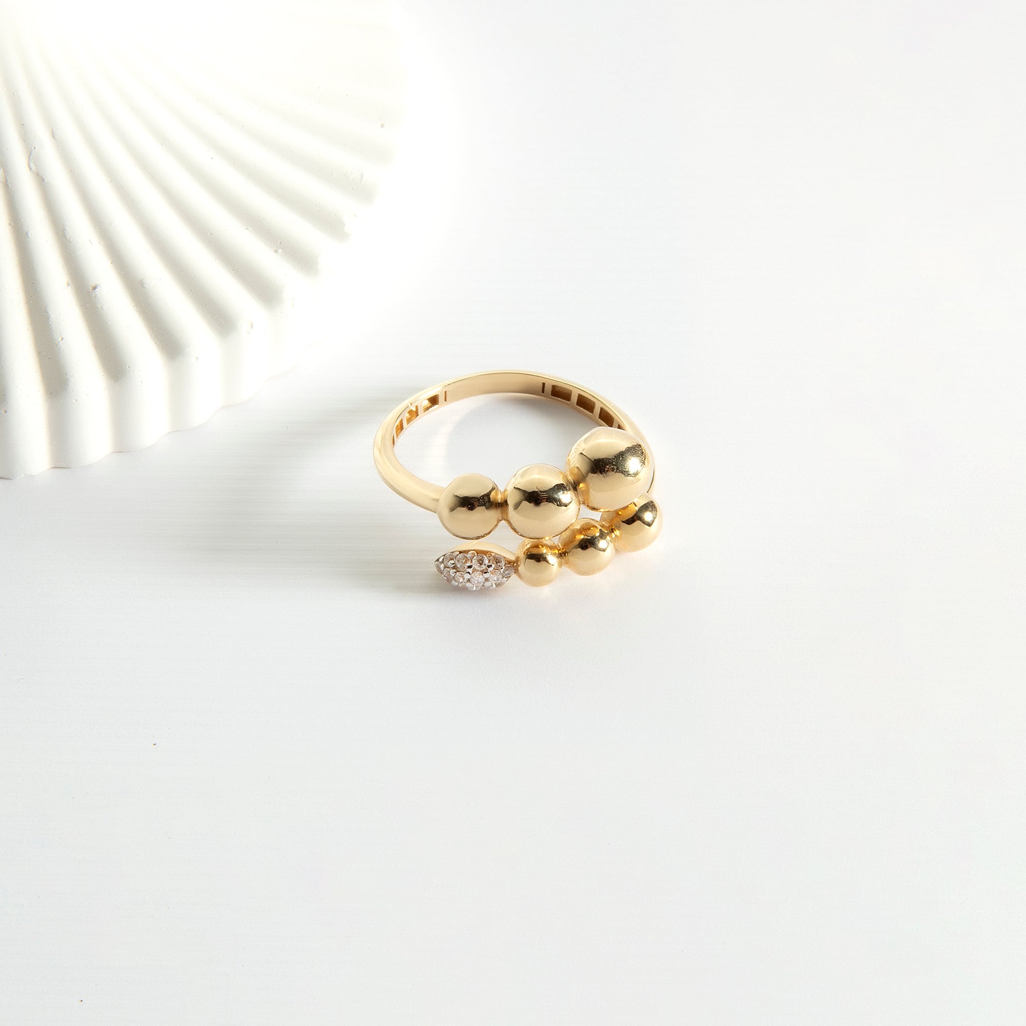 Bubble cluster cubic zirconia ring in solid 14K & 18K gold — Kavseyn