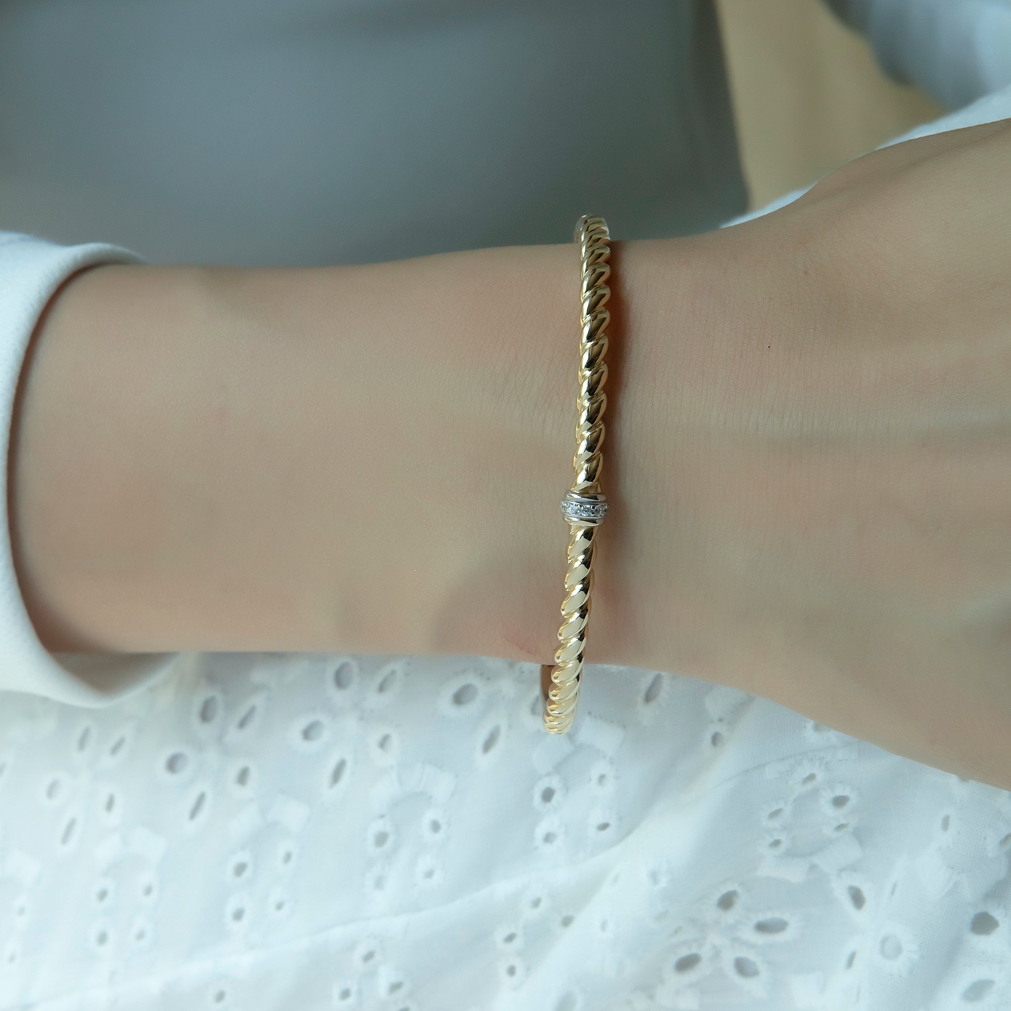 Pavé cubic zirconia rope bangle bracelet in solid 14K & 18K gold — Kavseyn